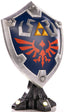 Figura First 4 Figures The Legend Of Zelda Breath Of The Wild: Hylian Shield (12")