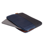 Funda De Portatil 16" Trust Lisboa 24982 Soft Sleeve Color Negro/azul Tablets/portatiles Hasta 16"