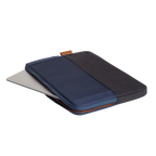 Funda Tablet Trust Lisboa 25123 Soft Sleeve Color Negro/azul - Para Tablets/portatiles Hasta 13.3