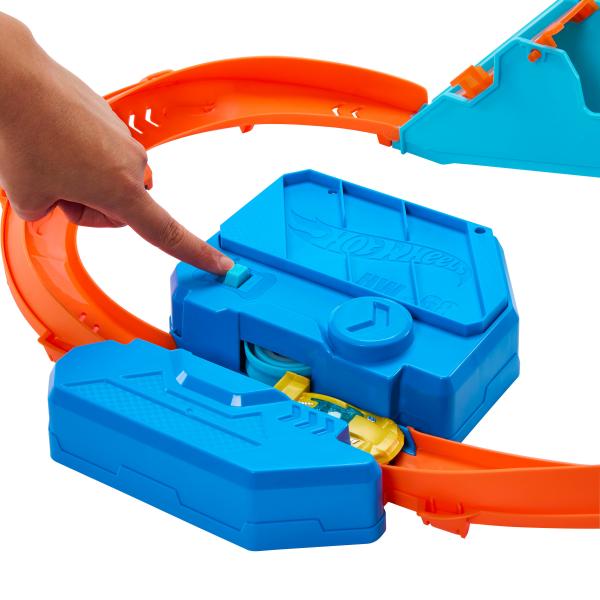 Pista Carreras Con Salto Impulsado Hot Wheels