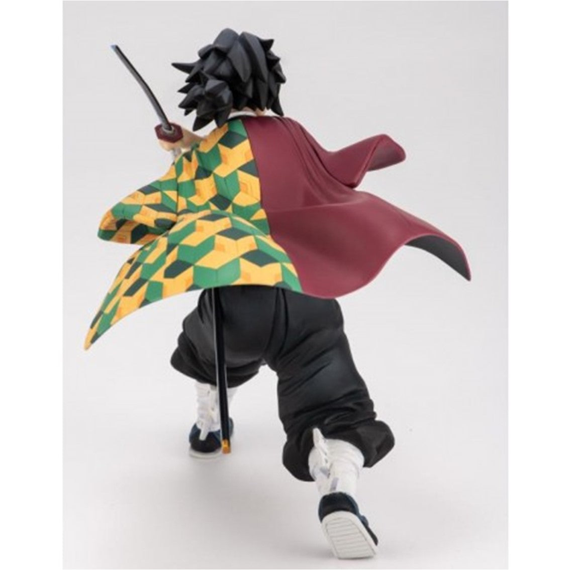Giyu Tomioka Figura 16 Cm Kimetsu No Yaiba Ichibansho The Second