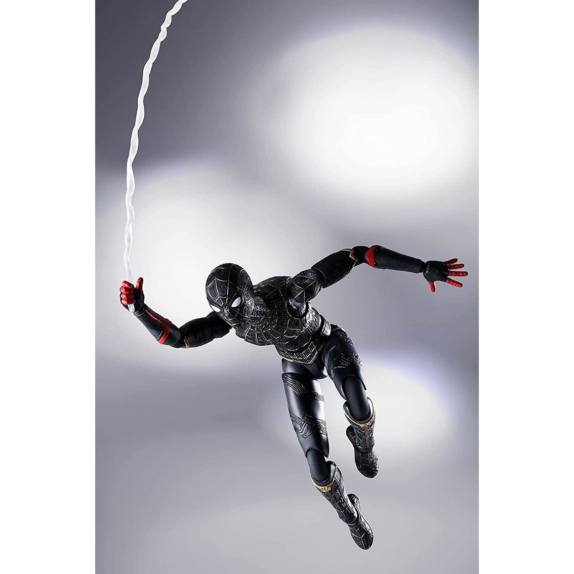 Figura Tamashii Nations Marvel Spider - Man No Way Home Spider - Man Traje Negro & Dorado Sh Figuarts