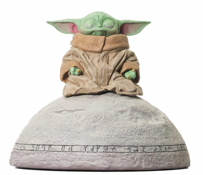 Figura Diamond Select Toys Star Wars The Mandalorian Grogu On Seein Stone 1 - 6 Escala Milestones Statue Hover Image