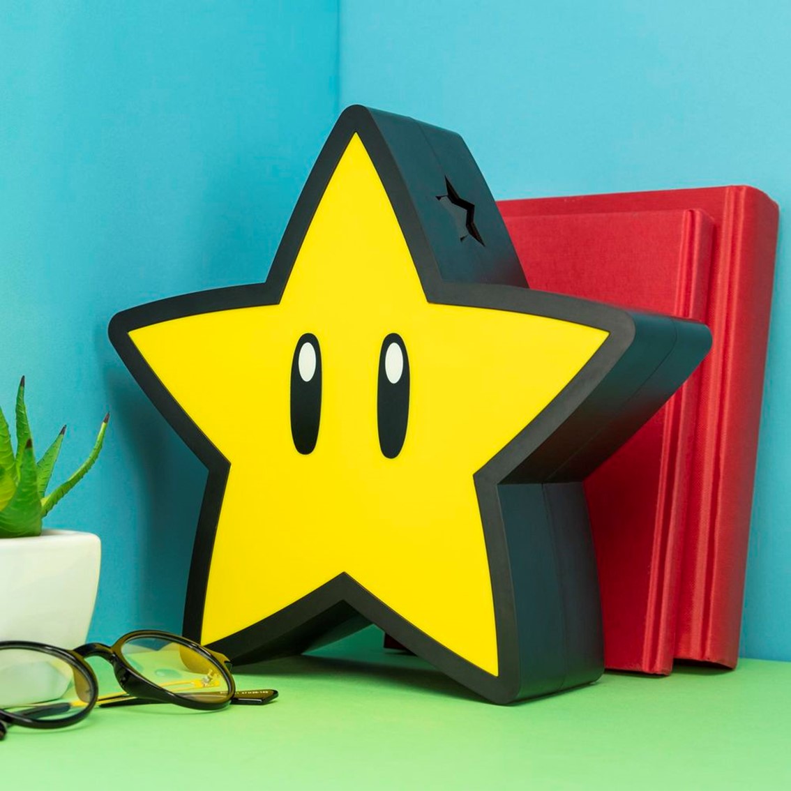 Lampara Paladone Super Mario Super Estrella 25 Cm