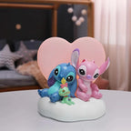 Figura Iluminada Enesco Disney Stitch Y Angel