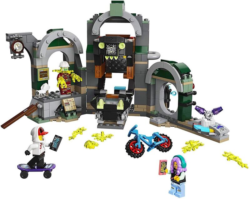 70430 Newbury Subway LEGO Hidden Side?