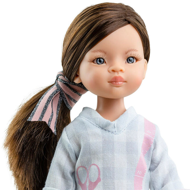 Paola reina - mueca liu costurera (32 cm) 04658 Main Image