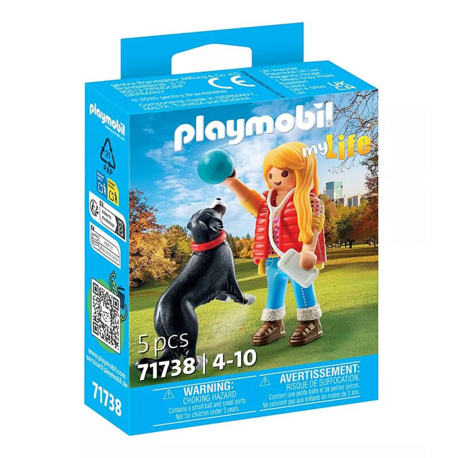 Playmobil - mujer con perro de montaa Hover Image