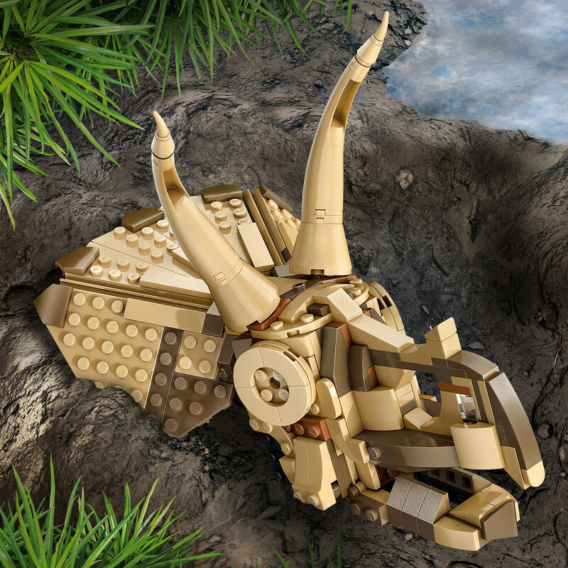 Lego jurassic world  fósiles de dinosaurio: cráneo de triceratops